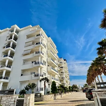 White Coast Sarandë