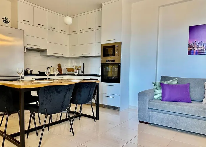 White Coast * Saranda